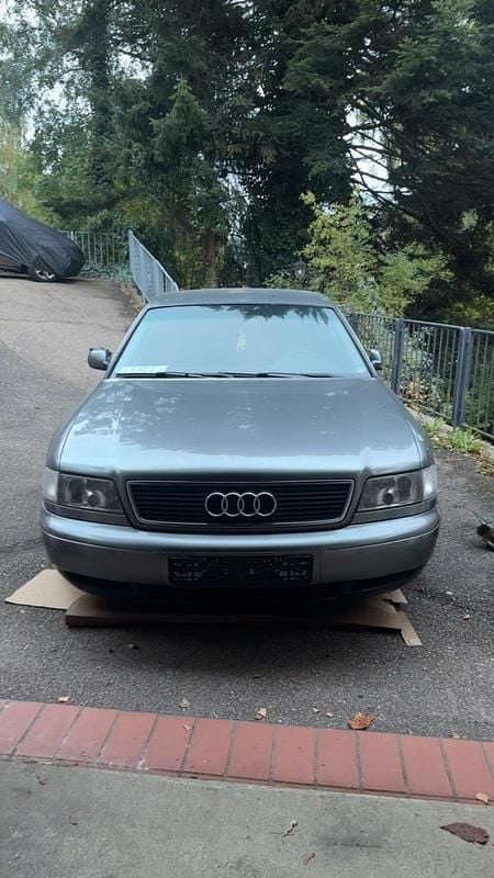 Gebraucht Audi A8 Comfort 174 PS (127 kW) 1995 Grau Limousine