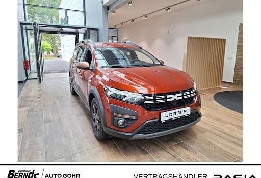 Neu Dacia Jogger Extreme 141 PS (103 kW) 2025 Braun Van / Kleinbus