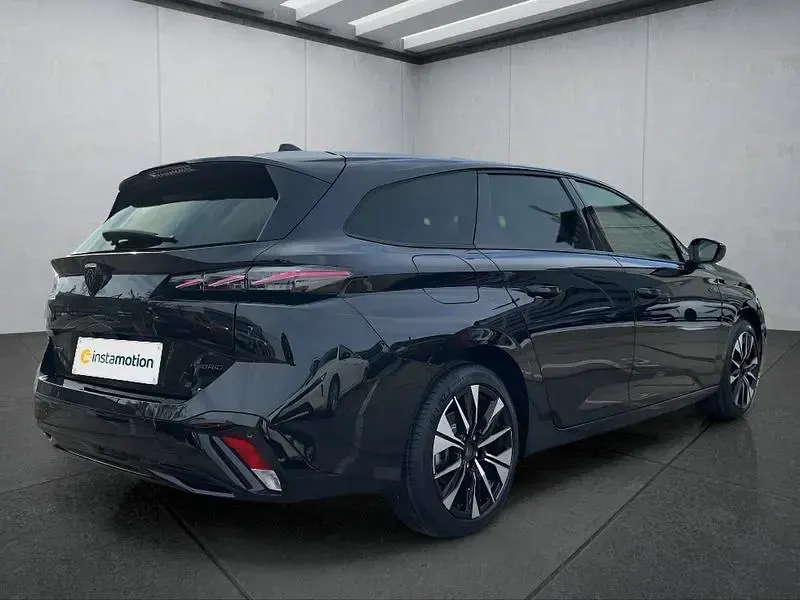 Neu Peugeot 308 SW Allure 145 PS (106 kW) 2025 Schwarz Kombi