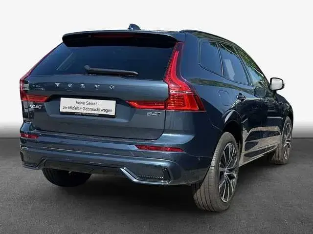 Gebraucht Volvo XC60 145 PS (106 kW) 2023 SUV
