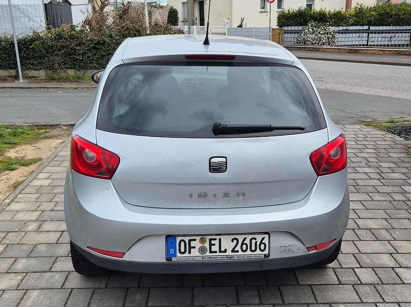 Gebraucht Seat Ibiza 60 PS (44 kW) 2011 Silber Limousine