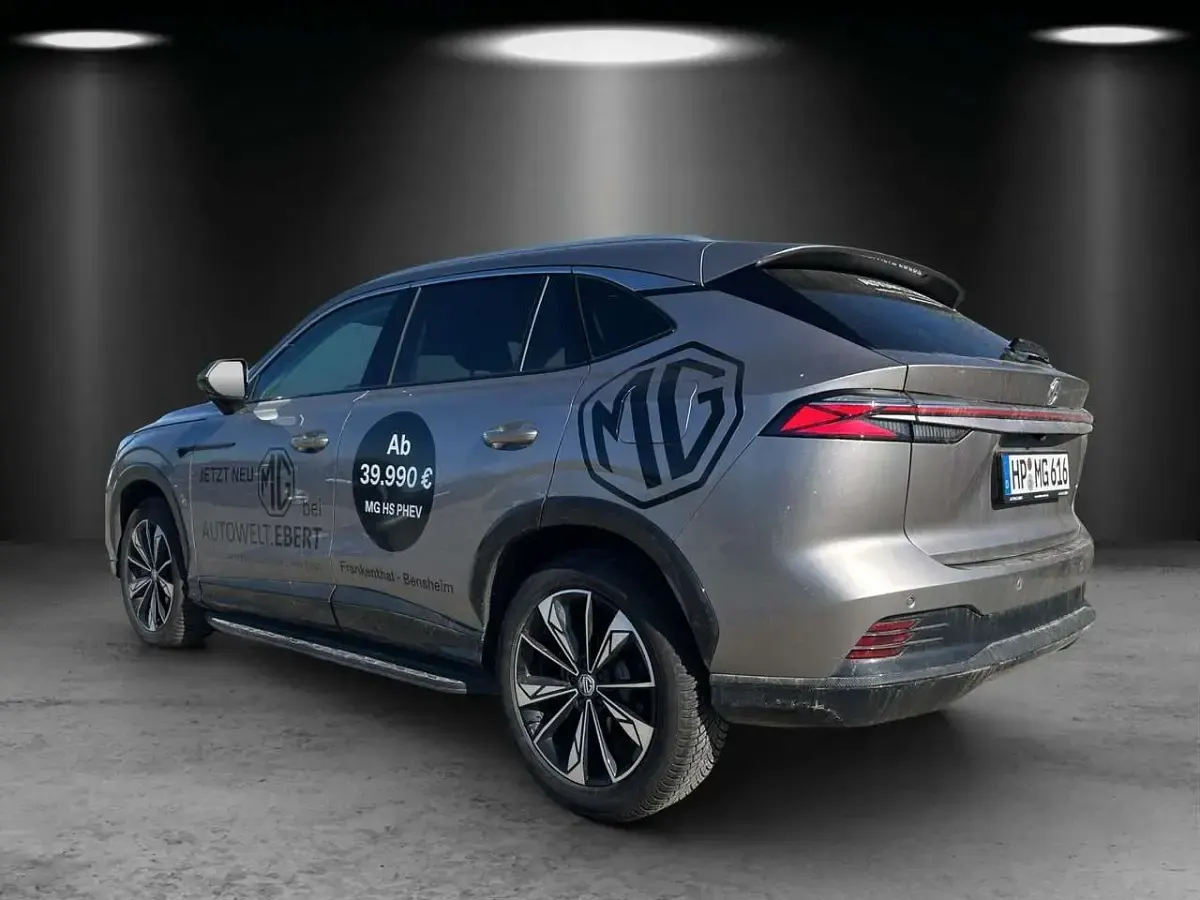 Gebraucht MG HS Luxury 272 PS (200 kW) 2025 Sterling silver SUV