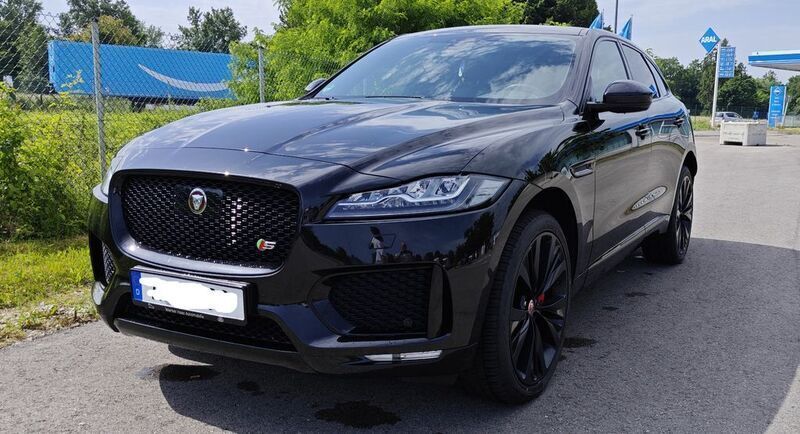 Schwarz Gebraucht 2019 Jaguar F-Pace S SUV | 31.000 € (Guter Preis) - Bild 1/4