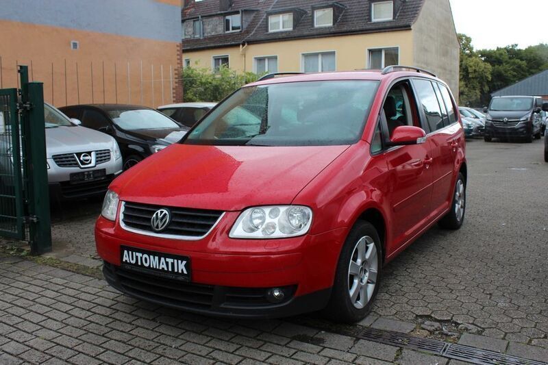 Rot Gebraucht 2005 VW Touran Highline Van / Kleinbus | 2.750 € (Etwas zu teuer) - Bild 1/4