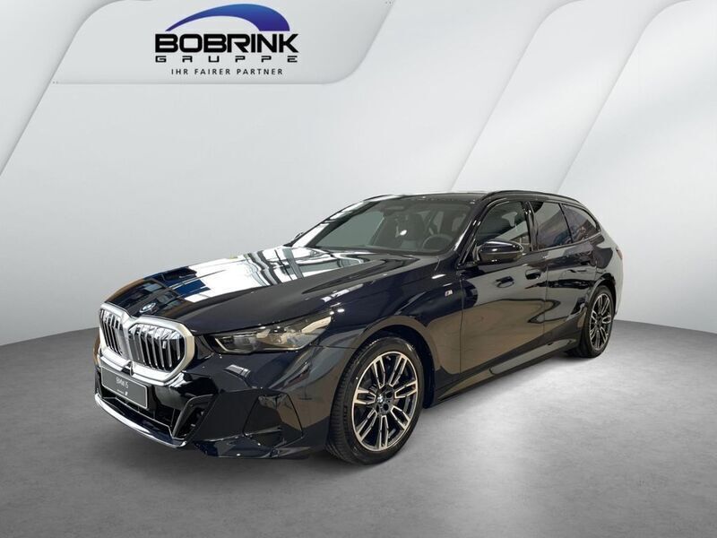 Schwarz Neu 2025 BMW i5 M Sport Limousine | 70.200 € (Fairer Preis) - Bild 1/4
