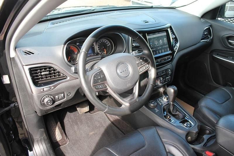 Gebraucht Jeep Cherokee Limited 194 PS (142 kW) 2018 Schwarz SUV