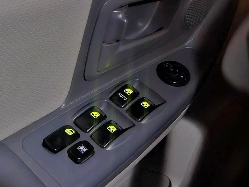 Gebraucht Kia Cerato 109 PS (80 kW) 2006 Schwarz Limousine