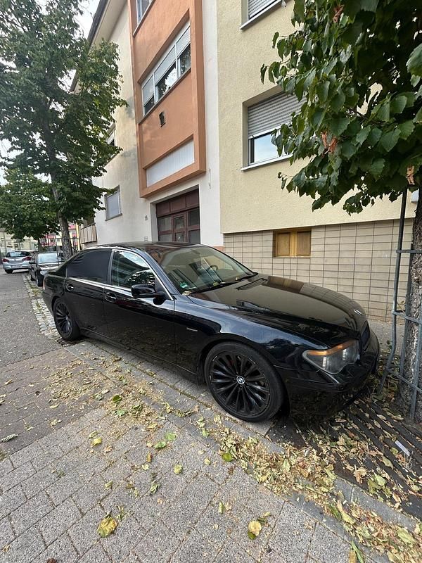 Schwarz Gebraucht 2003 BMW 735 Limousine | 3.000 € (Guter Preis) - Bild 1/4