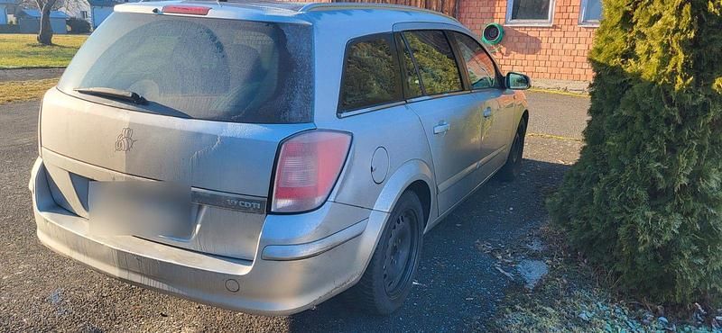 Gebraucht Opel Astra Catch Me 120 PS (88 kW) 2007 Silber Kombi