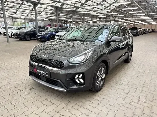 Gebraucht Kia Niro 141 PS (103 kW) 2022 Grau SUV