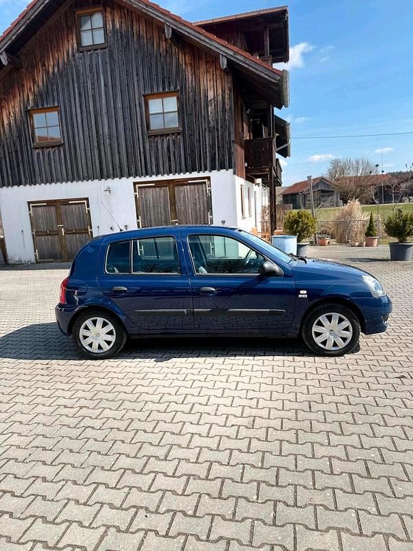 Gebraucht Renault Clio II 75 PS (55 kW) 2007 Blau Limousine