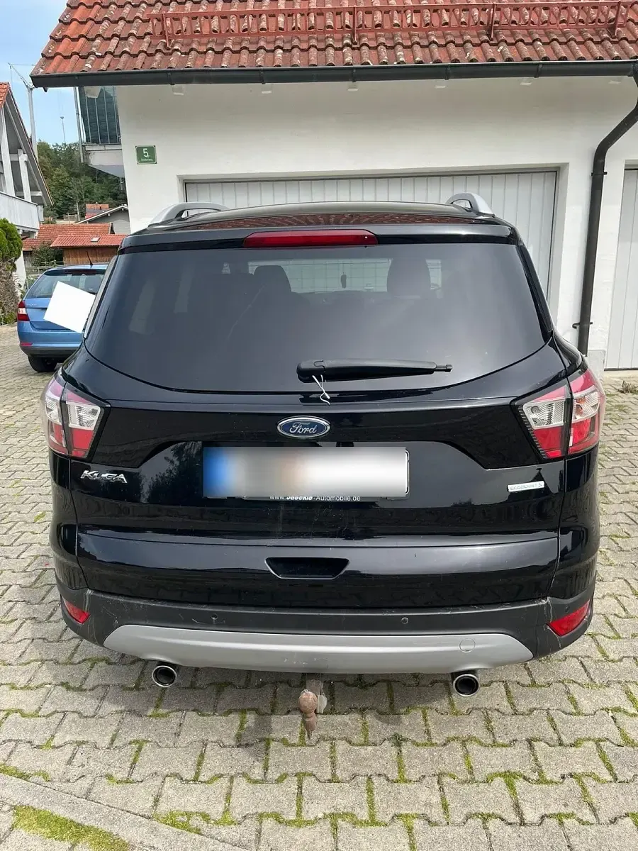Gebraucht Ford Kuga Cool & Connect 150 PS (110 kW) 2018 Schwarz SUV
