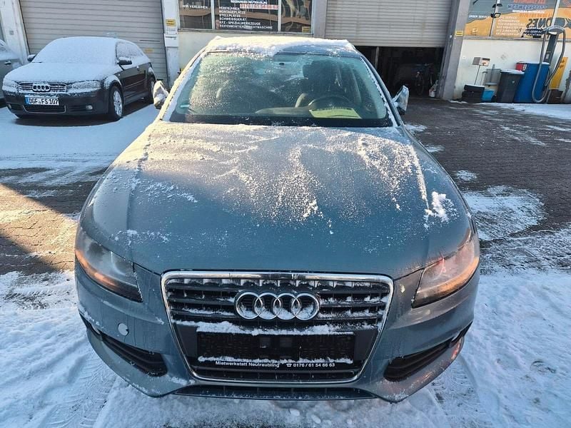Blau Gebraucht 2010 Audi A4 Kombi | 5.500 € (Guter Preis) - Bild 1/4