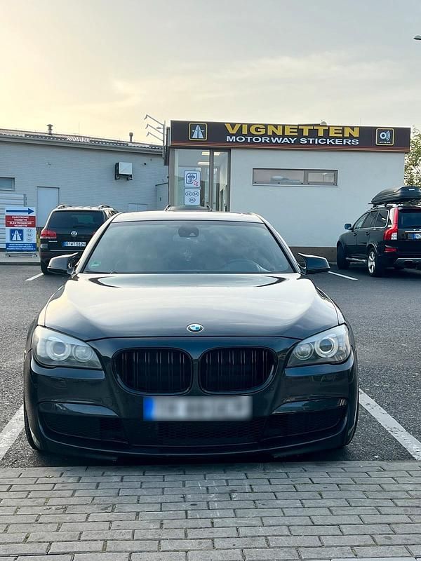 Gebraucht BMW 730 258 PS (189 kW) 2012 Limousine