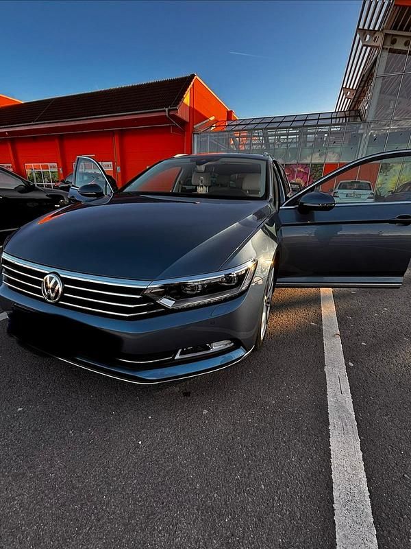 Gebraucht VW Passat 150 PS (110 kW) 2015 Blau Kombi