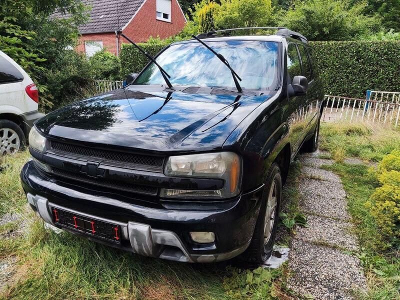 Schwarz Gebraucht 2003 Chevrolet TrailBlazer LT SUV | 3.350 € - Bild 1/4