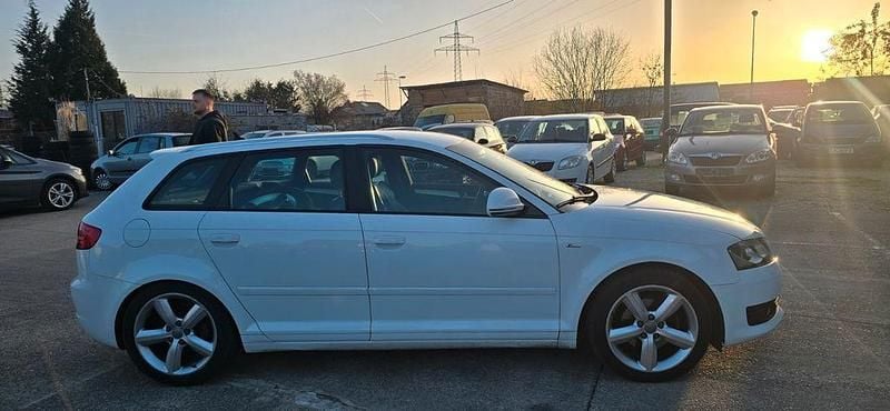 Gebraucht Audi A3 S-Line 125 PS (91 kW) 2010 Weiß Kleinwagen