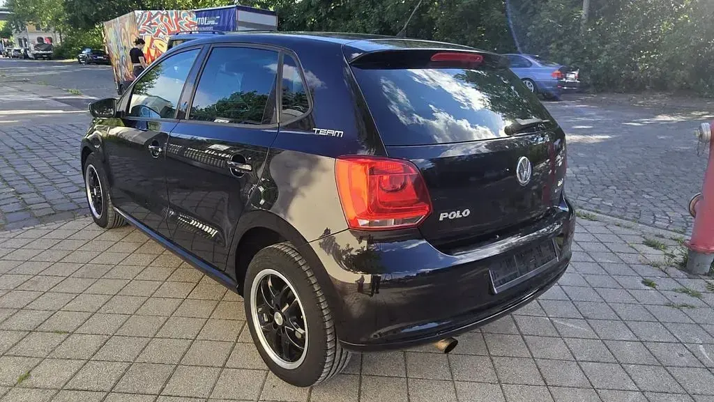 Gebraucht VW Polo Team 90 PS (66 kW) 2010 Schwarz Kleinwagen