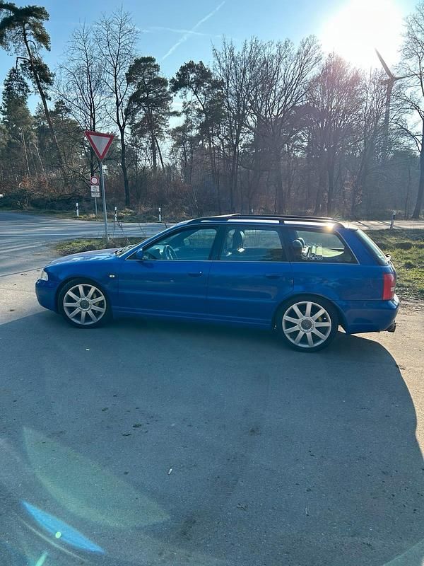 Gebraucht Audi S4 265 PS (194 kW) 2000 Blau Kombi