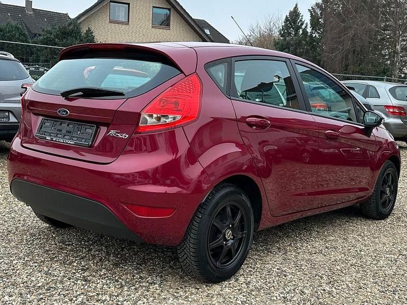 Gebraucht Ford Fiesta Trend 60 PS (44 kW) 2008 Violet Kleinwagen