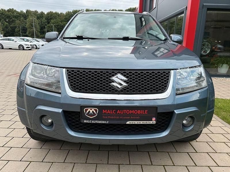Gebraucht Suzuki Grand Vitara 129 PS (94 kW) 2009 Grau SUV