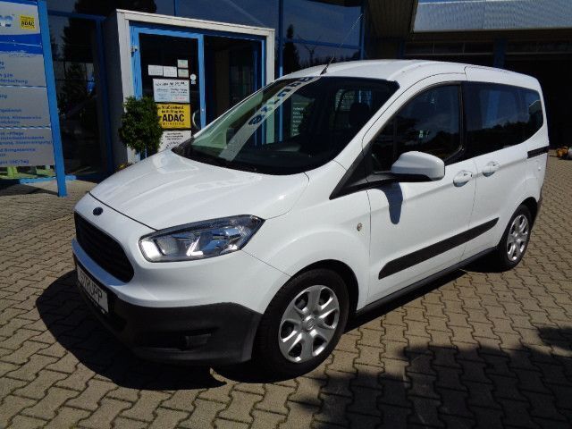 Gebraucht Ford Transit Trend 101 PS (74 kW) 2018 Frost weiß Van / Kleinbus