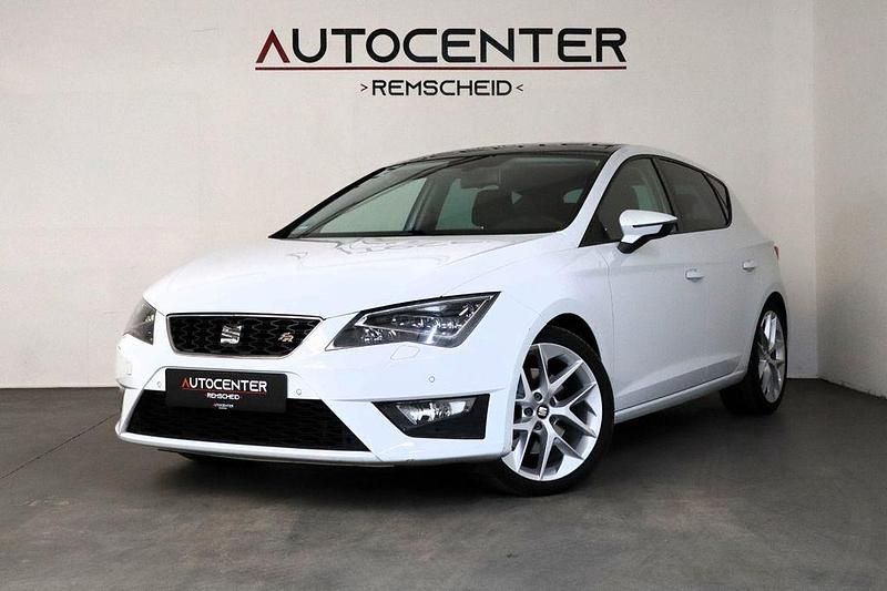 Weiß Gebraucht 2014 Seat Leon FR Limousine | 15.750 € (Etwas zu teuer) - Bild 1/4