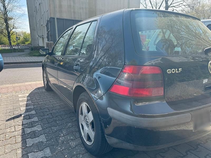 Gebraucht VW Golf III 75 PS (55 kW) 1999 Schwarz Kleinwagen