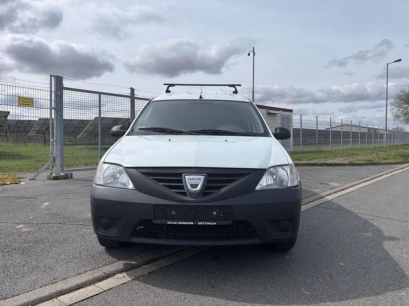 Gebraucht Dacia Logan Ambiance 75 PS (55 kW) 2009 Gletscherweiss Van / Kleinbus