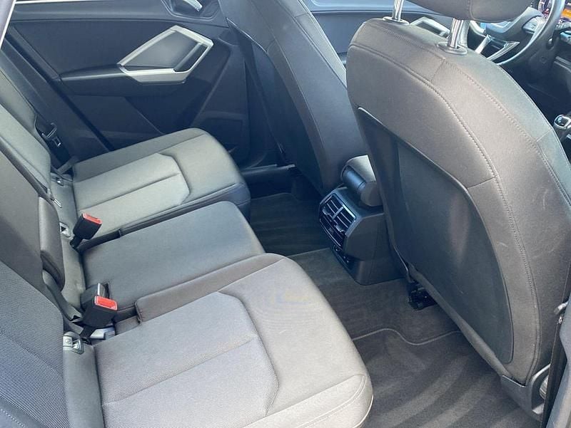 Gebraucht Audi Q3 Ambiente 150 PS (110 kW) 2021 Schwarz SUV