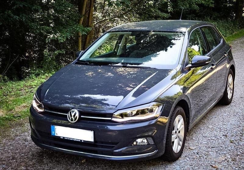 Grau Gebraucht 2019 VW Polo Highline Kleinwagen | 13.500 € (Guter Preis) - Bild 1/4