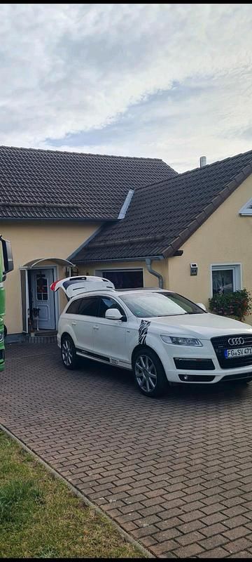 Weiß Gebraucht 2008 Audi Q7 S-Line SUV | 9.990 € - Bild 1/4