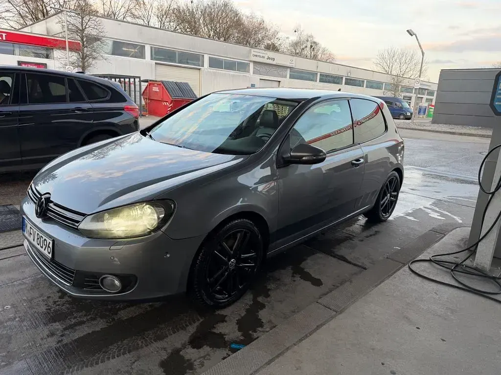 Gebraucht VW Golf VI Team 160 PS (117 kW) 2009 Grau Kleinwagen