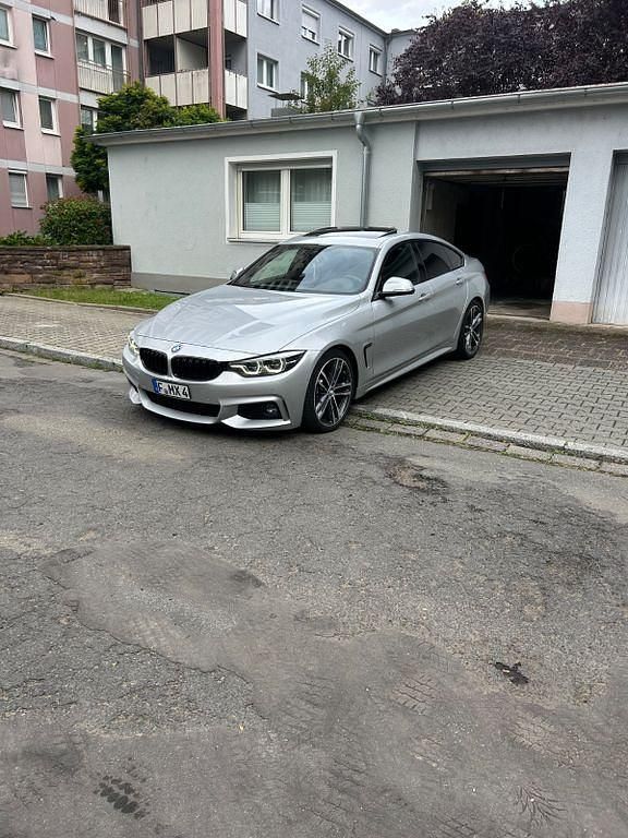 Silber Gebraucht 2017 BMW 440 M Performance Coupé | 30.700 € (Etwas zu teuer) - Bild 1/4