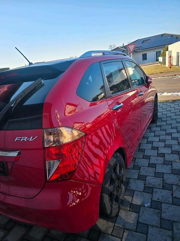 Gebraucht Honda FR-V 140 PS (102 kW) 2008 Rot Van / Kleinbus