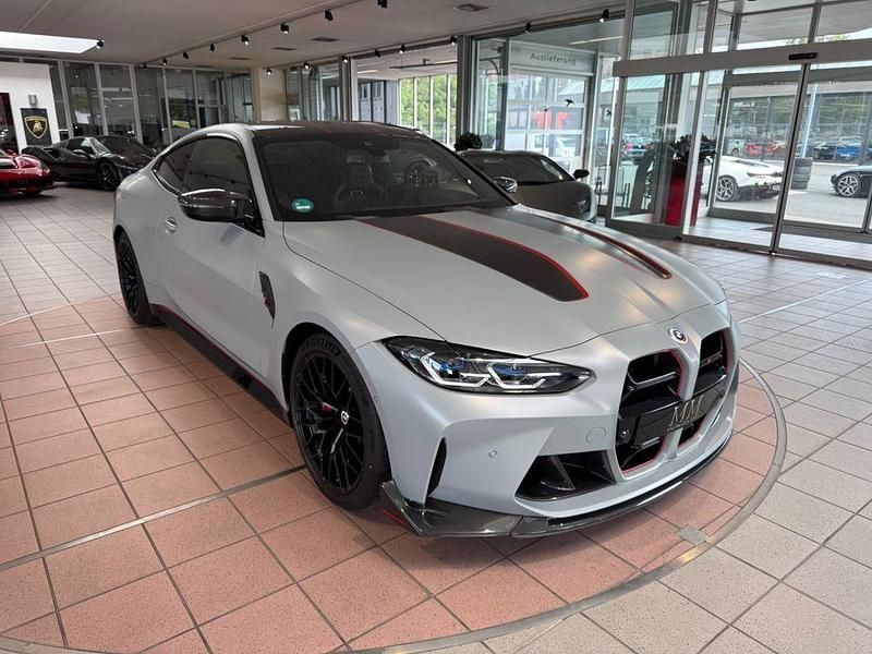 Grau Gebraucht 2025 BMW M4 Performance Coupé | 129.900 € (Superpreis) - Bild 1/4