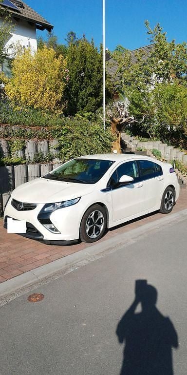Gebraucht Opel Ampera Edition 151 PS (111 kW) 2012 Weiß Kleinwagen