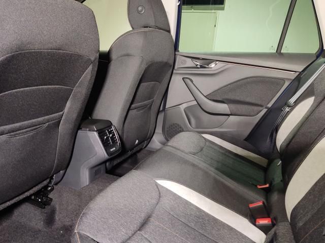 Neu Skoda Kamiq Premium Edition 150 PS (110 kW) 2025 Black magic perleffect black magic perleffect SUV