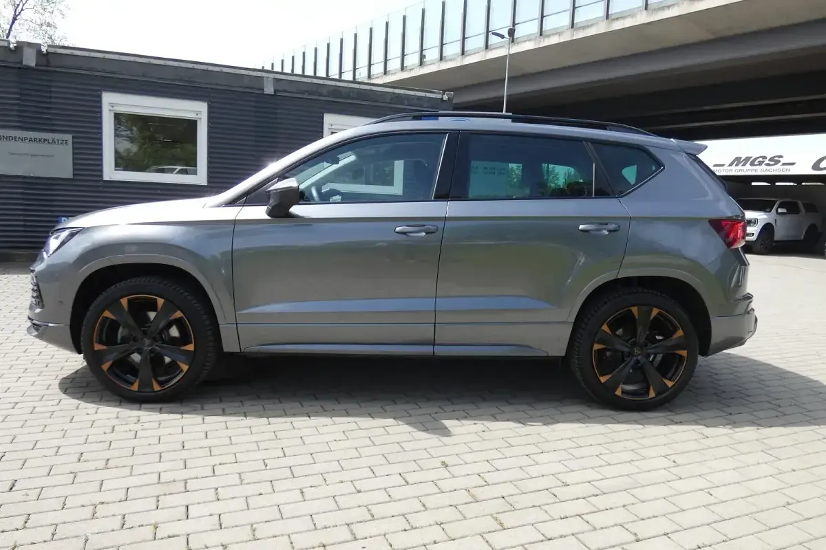 Usata Cupra Ateca 190 CV (139 kW) 2025 Grigio SUV