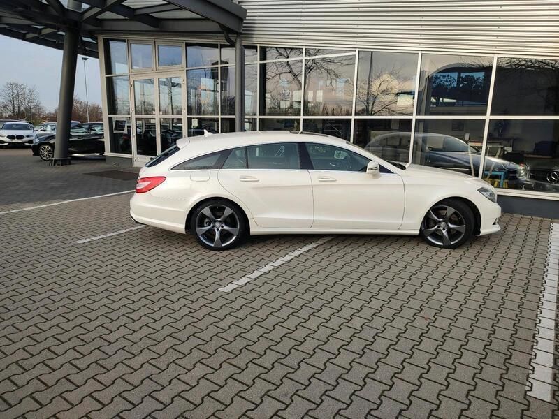 Weiß Gebraucht 2014 Mercedes CLS350 Shooting Brake AMG Kombi | 22.900 € (Etwas zu teuer) - Bild 1/4