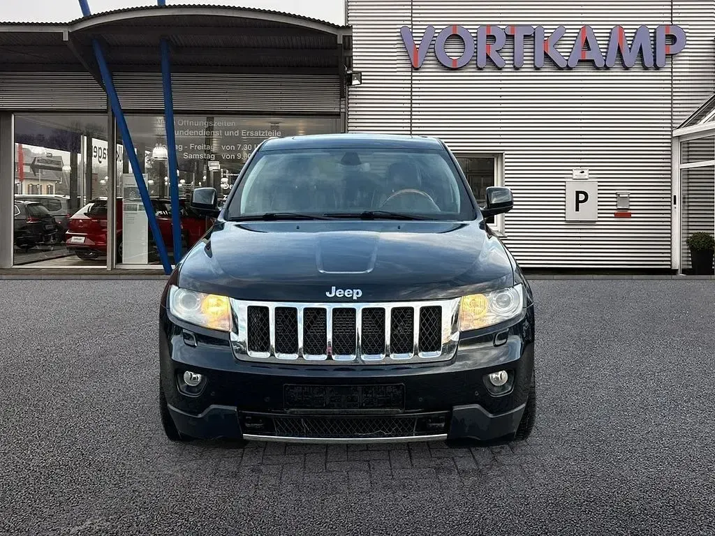 Gebraucht Jeep Grand Cherokee Overland 352 PS (258 kW) 2010 Brilliant black crystal pearl SUV