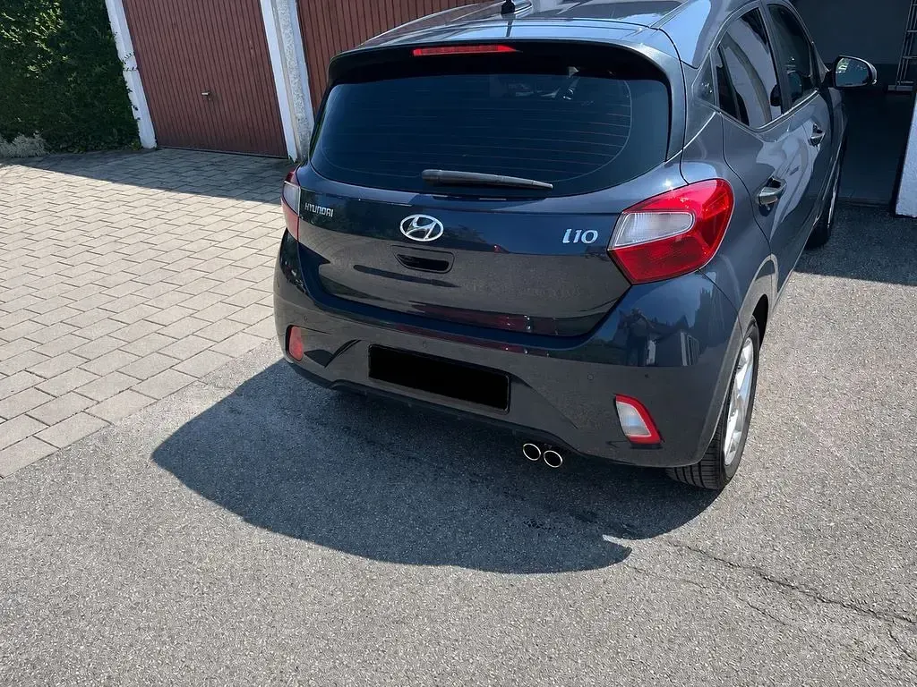 Gebraucht Hyundai i10 Trend 84 PS (61 kW) 2023 Grau Kleinwagen