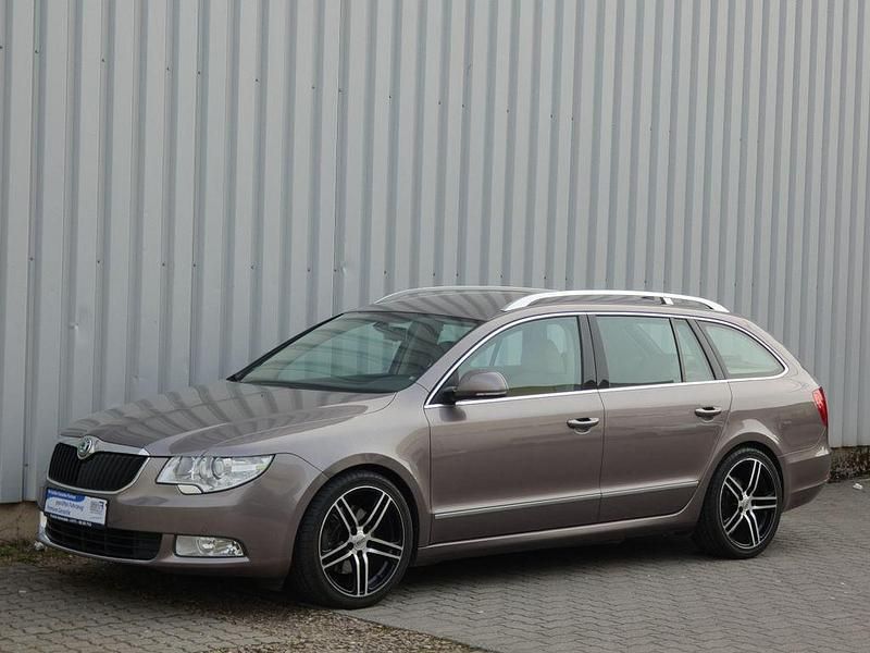 Gebraucht Skoda Superb Elegance 160 PS (117 kW) 2010 Violet Kombi