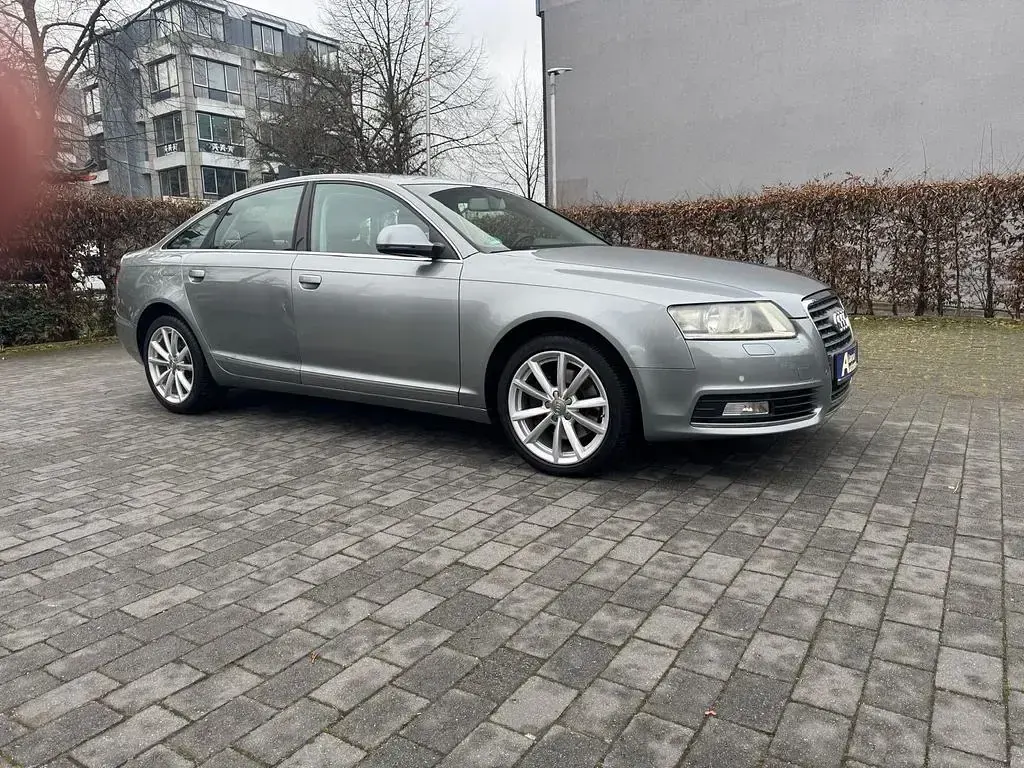 Gebraucht Audi A6 Sport 170 PS (125 kW) 2009 Grau Limousine