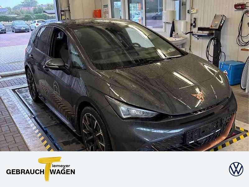 Grau Gebraucht 2022 Cupra Born e-Boost Kleinwagen | 26.960 € (Fairer Preis) - Bild 1/3