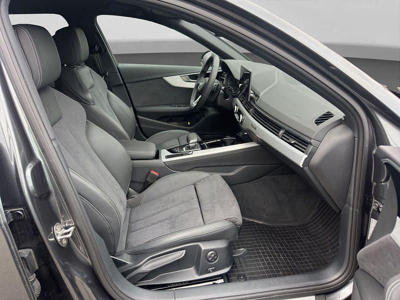 Gebraucht Audi A4 S-Line 204 PS (150 kW) 2025 Grau Kombi