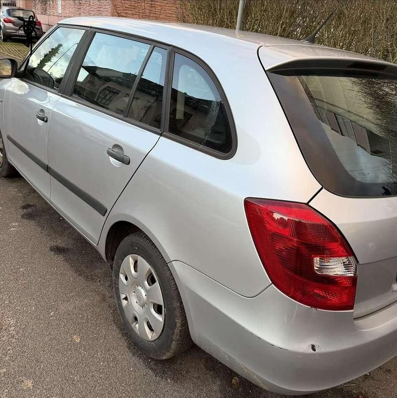 Gebraucht Skoda Fabia 60 PS (44 kW) 2009 Grau Kombi