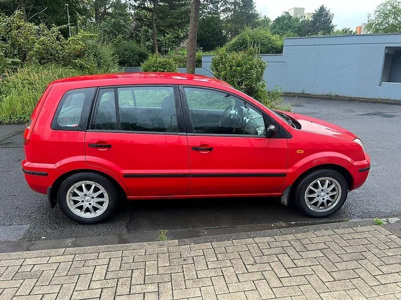Rot Gebraucht 2003 Ford Fusion Kombi | 1.299 € (Fairer Preis) - Bild 1/4
