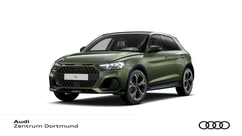 Distriktgrün metallic mytho... Neu 2025 Audi A1 Sport Kleinwagen | 35.740 € (Teuer) - Bild 1/4