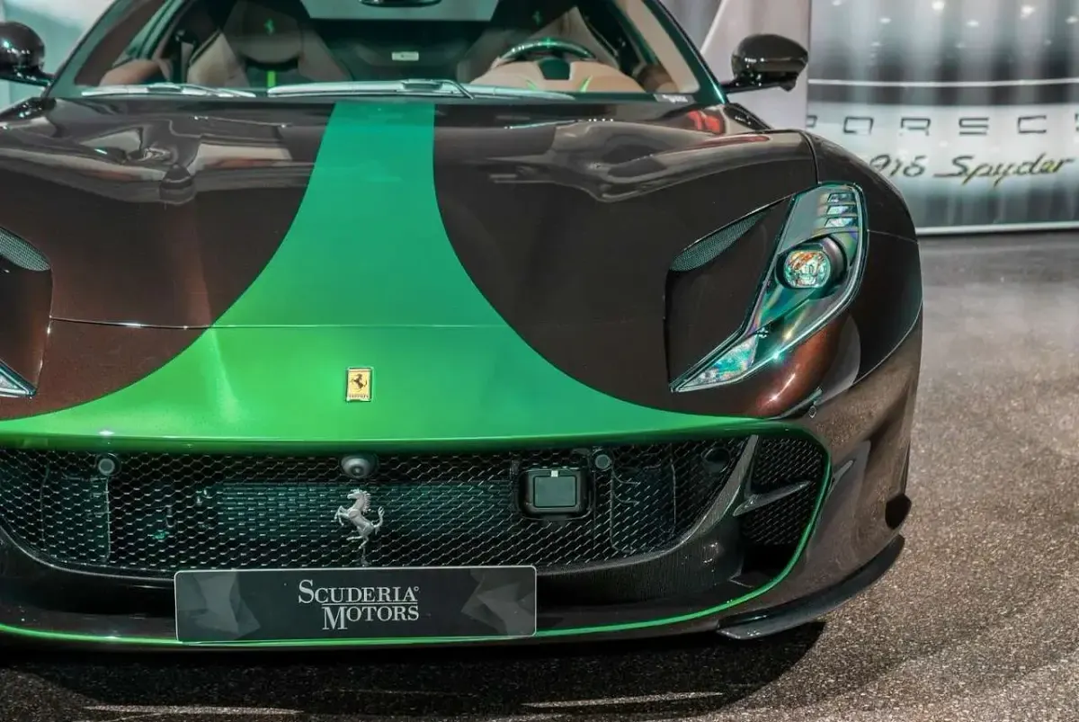 Second-hand Ferrari 812 799 CP (587 kW) 2022 Negru Cabrio